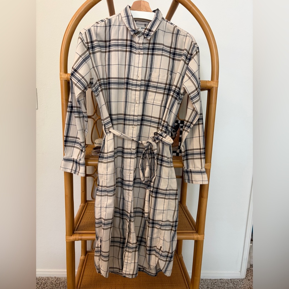 Uniqlo Black and White Plaid Midi Dress